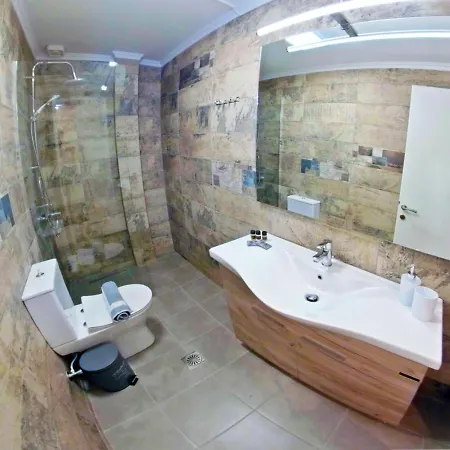 Celeni Λευκάδα